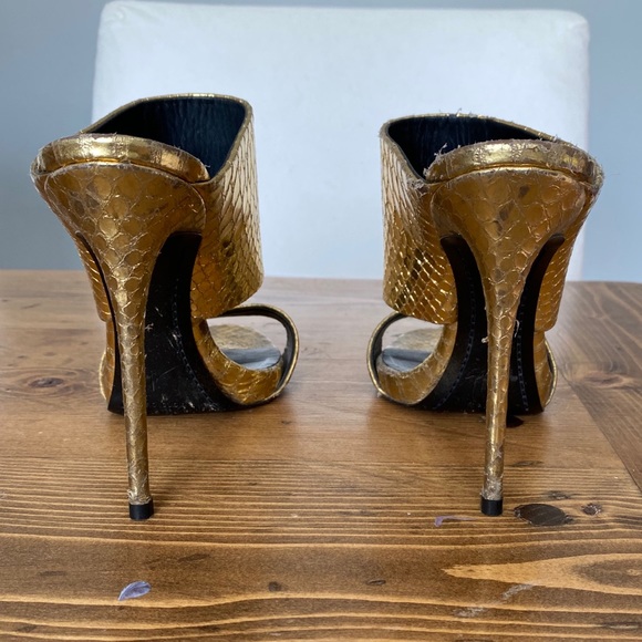 Giuseppe Zanotti gold heels - Picture 5 of 8